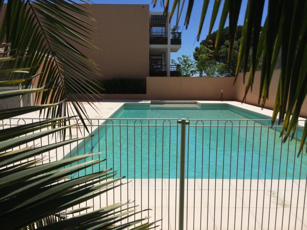 Appt 6 Pers Piscine Parking Clim Apartman Fréjus Kültér fotó